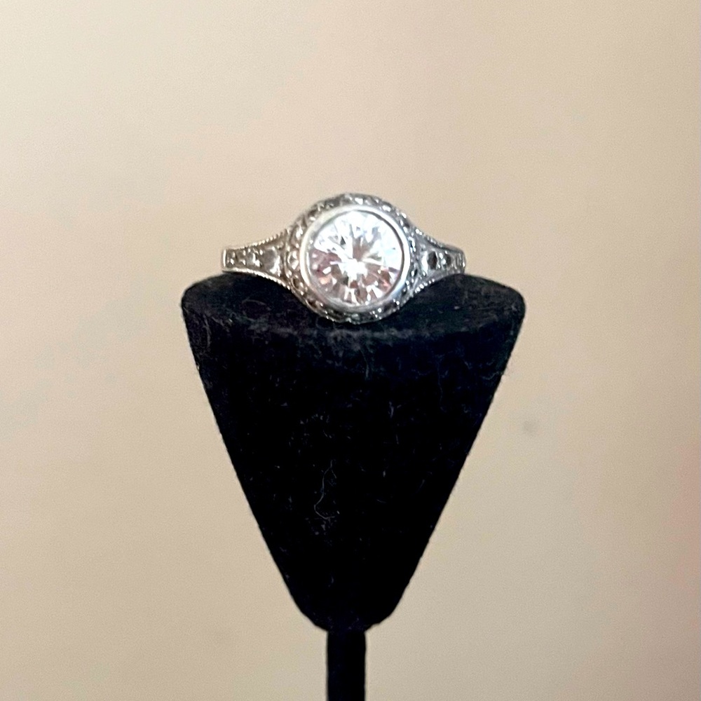 Elegant 925 Sterling Silver Ring with Multiple Cubic Zirconia Stones, Size 7